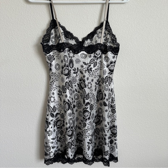 Victorias Secret y2k floral lace trim lingerie slip dress - Picture 6 of 6